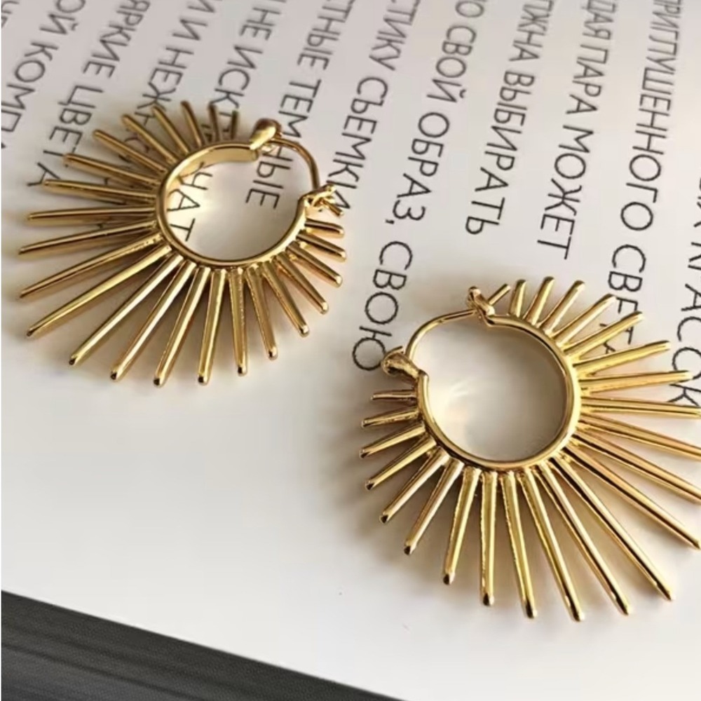 Gold Stainless Steel Sunburst Spiked Hoop Earrings Celestial Starburst 1.25"